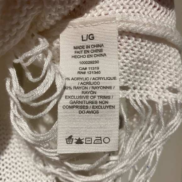 🪴Garage - Distressed White Crop Sweater - Picture 8 of 9